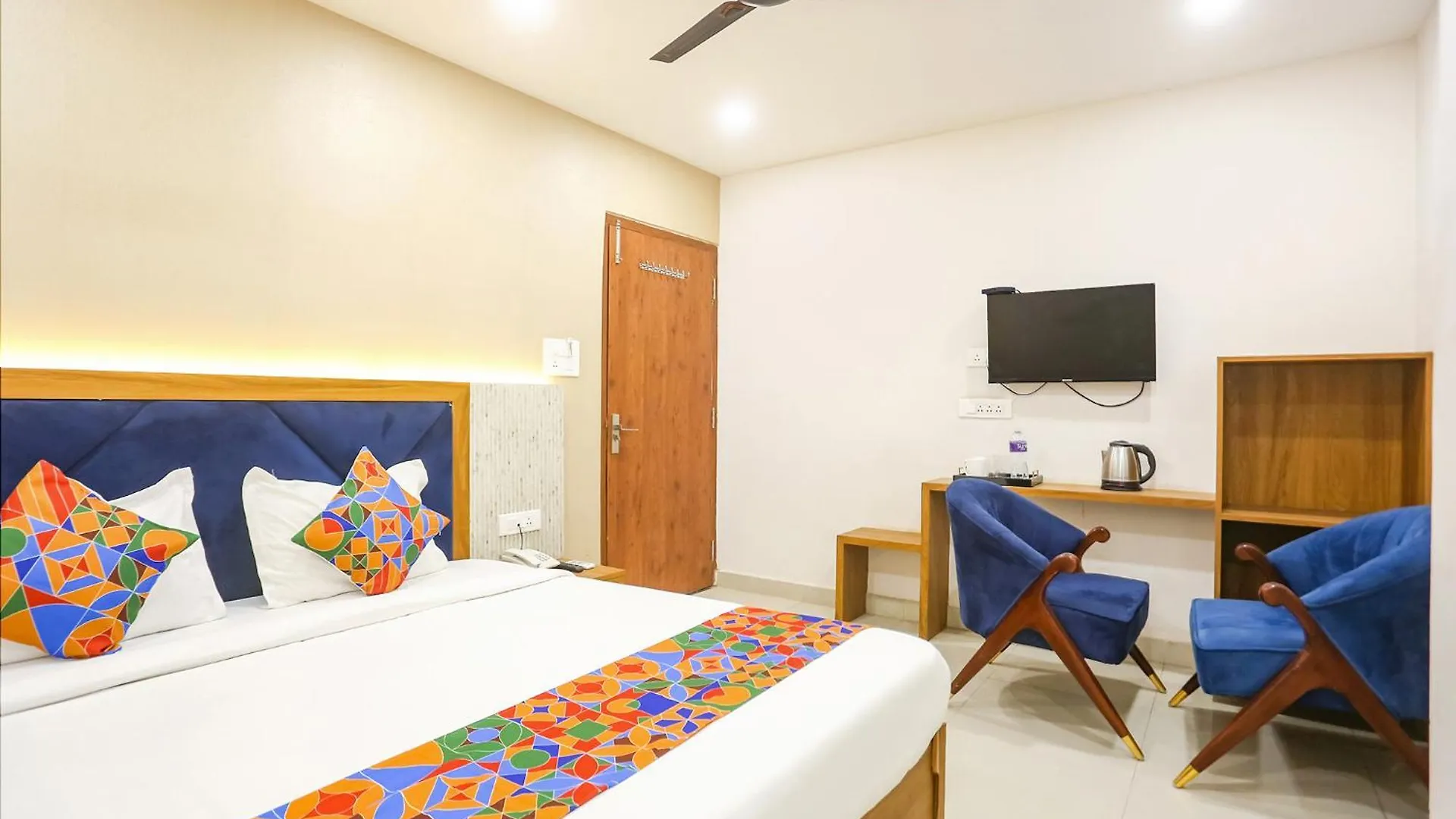 Hotel Fabhotel Hari Kunj 900 M From Kashi Vishwanath Temple Bénarès