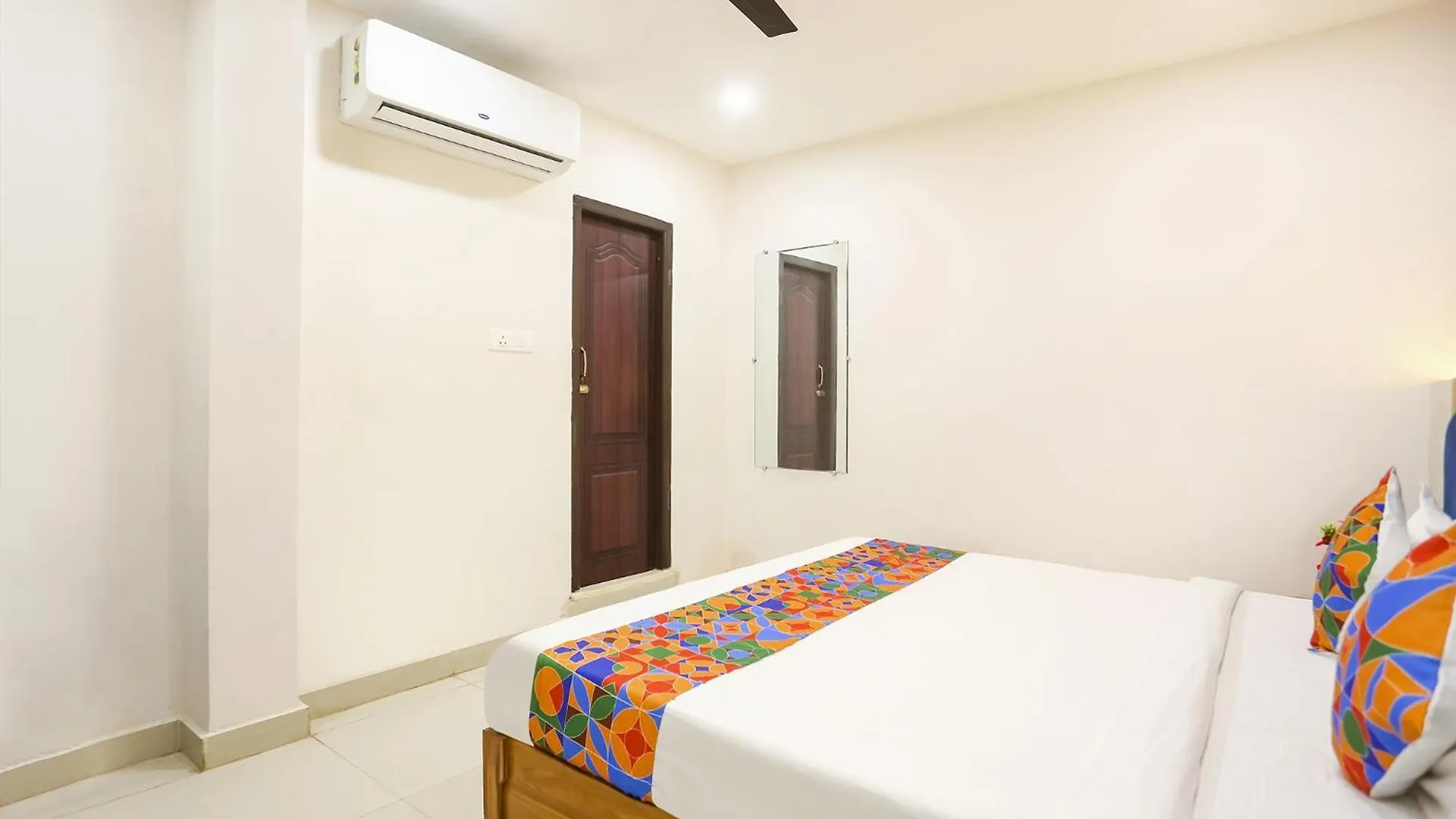 Fabhotel Hari Kunj 900 M From Kashi Vishwanath Temple Bénarès 3*,  Inde